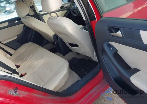 2011 Volkswagen Jetta 2.5L Se from USA, damaged, VIN 3VWDX7AJ5BM061872